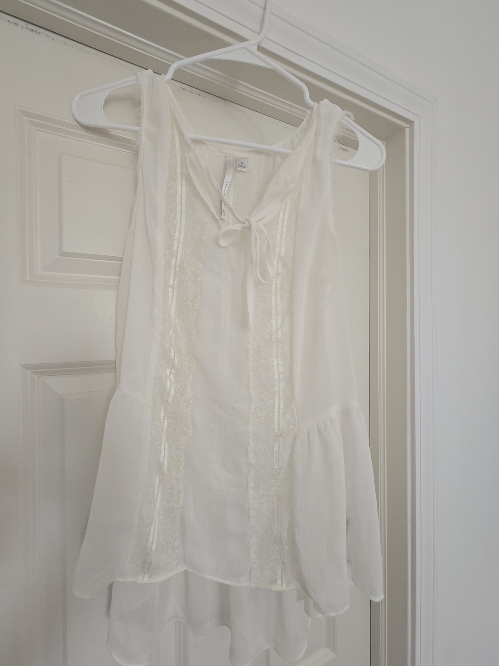 LC Lauren Conrad Cream Sleeveless Lace-Trim Peplum Top